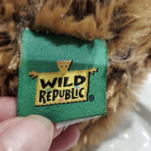 WILD Republic Brown Bear Plush, Stuffed Animal, Plush Cuddlekins - Picture 2 of 4